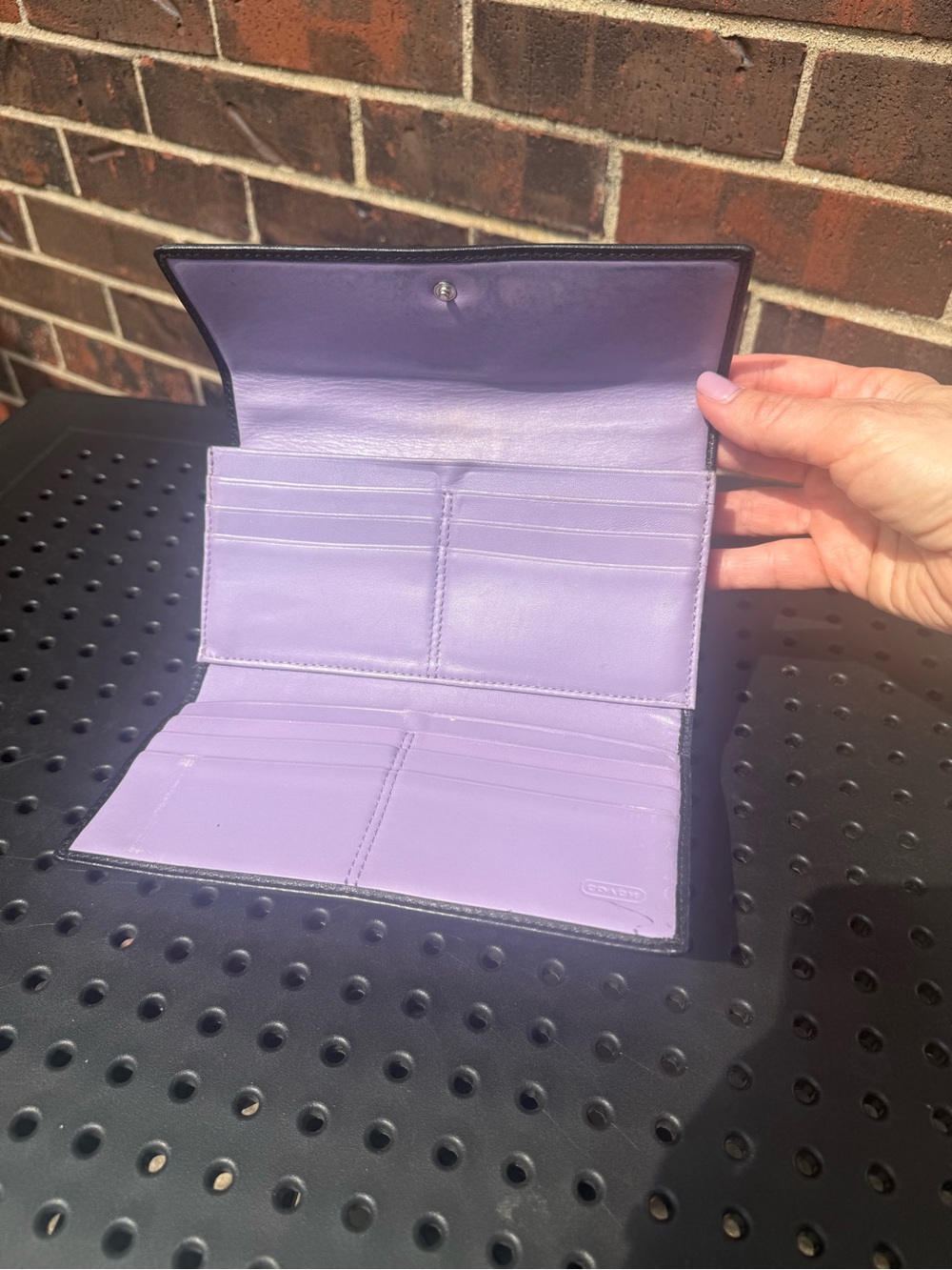 Coach Legacy Black Leather Wallet Lavender Interior - Picture 2 of 15